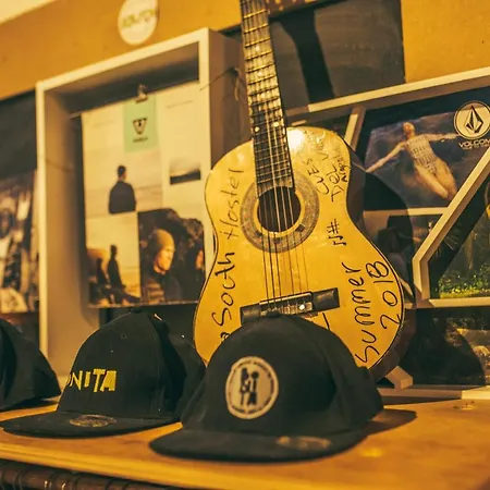 South - Kite Service Center Hotel *